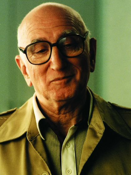 多米尼克·查尼斯(Dominic Chianese) 多米尼克·查尼斯(Dominic Chianese)
