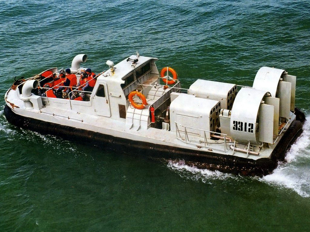 724型氣墊登入艇