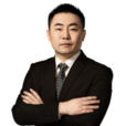銀山(整形科主任)