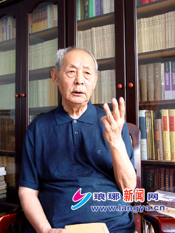 王老生前接受記者採訪