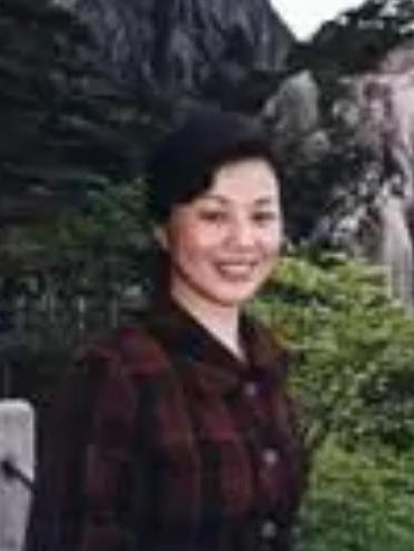 陳萍飛 陳萍飛