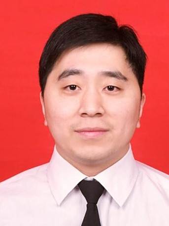 楊永剛(山東省淄博市淄川區洪山鎮黨委副書記、鎮長) 楊永剛(山東省淄博市淄川區洪山鎮黨委副書記、鎮長)