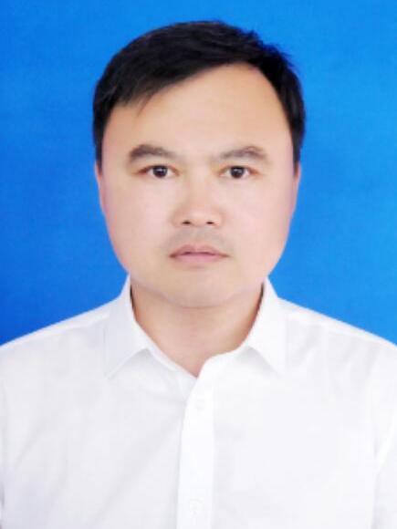 王岩(黑龍江省鶴崗市綏濱縣委常委、縣人民政府副縣長) 王岩(黑龍江省鶴崗市綏濱縣委常委、縣人民政府副縣長)