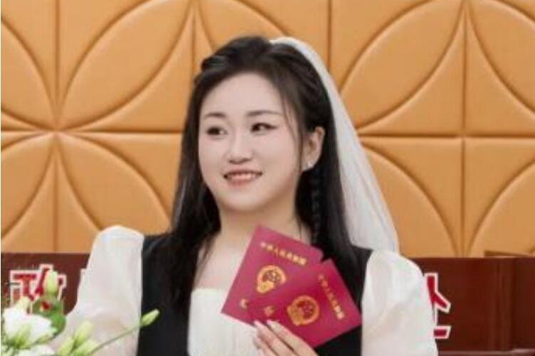 蘭寧(師磊妻子) 蘭寧(師磊妻子)