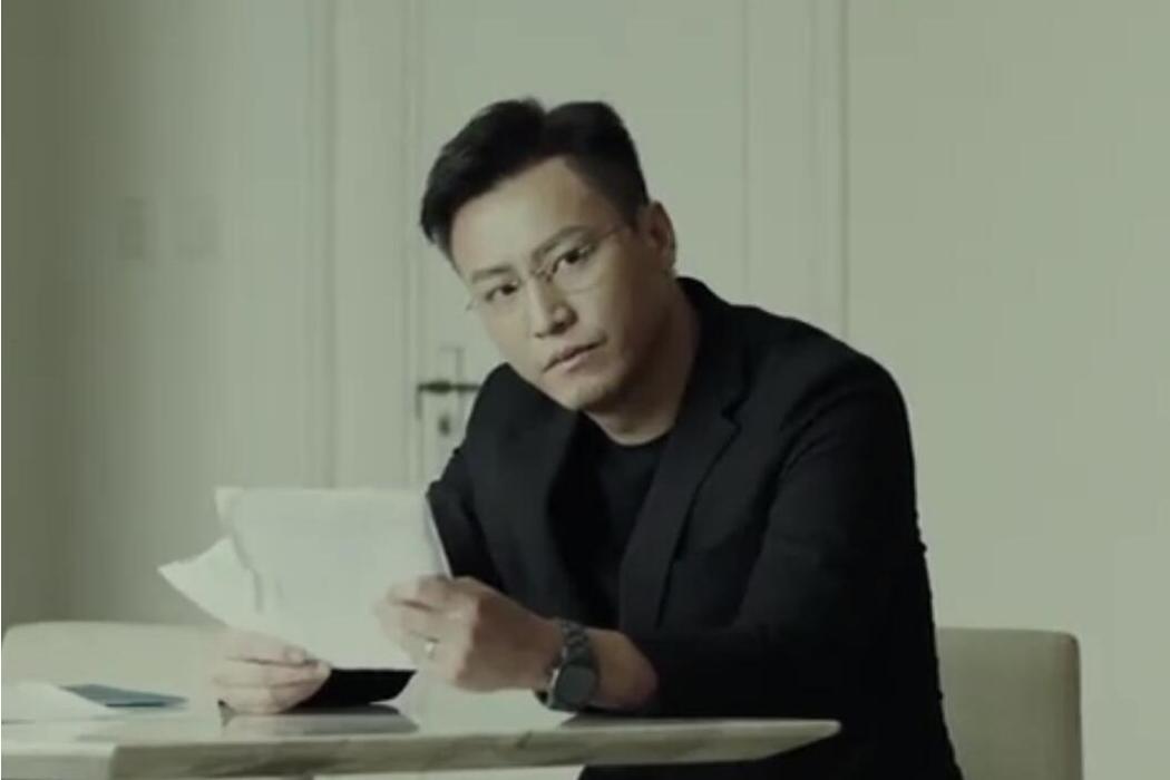 徐哲(懸疑電影《作家的謊言:筆忠誘罪》中的角色) 徐哲(懸疑電影《作家的謊言:筆忠誘罪》中的角色)