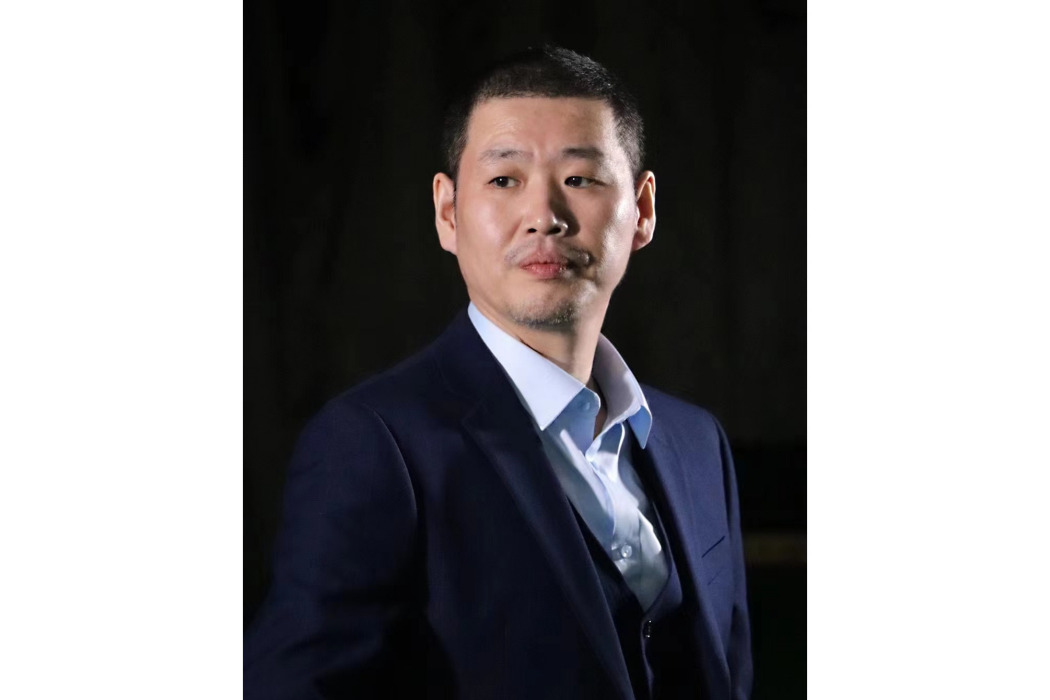 劉星辰(斯諾克國家高級教練) 劉星辰(斯諾克國家高級教練)