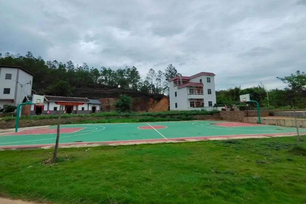 佛嶺村(廣東河源市紫金縣鳳安鎮佛嶺村) 佛嶺村(廣東河源市紫金縣鳳安鎮佛嶺村)