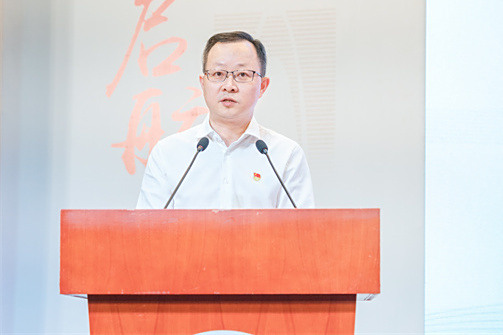 顧平(蘇州工業園區金雞湖街道黨工委書記) 顧平(蘇州工業園區金雞湖街道黨工委書記)