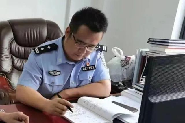 唐強(湖南省長沙縣公安局長龍派出所原所長) 唐強(湖南省長沙縣公安局長龍派出所原所長)