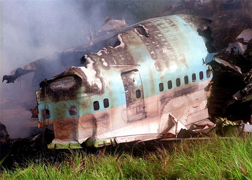 大韓航空801號班機空難飛機殘骸