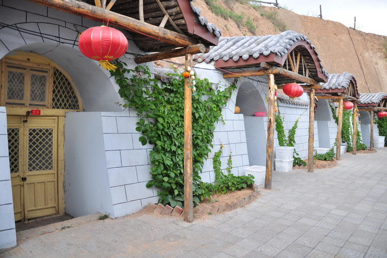 閻家堡村