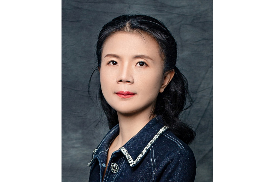 李玲(新疆大學旅遊學院副教授、碩士生導師) 李玲(新疆大學旅遊學院副教授、碩士生導師)