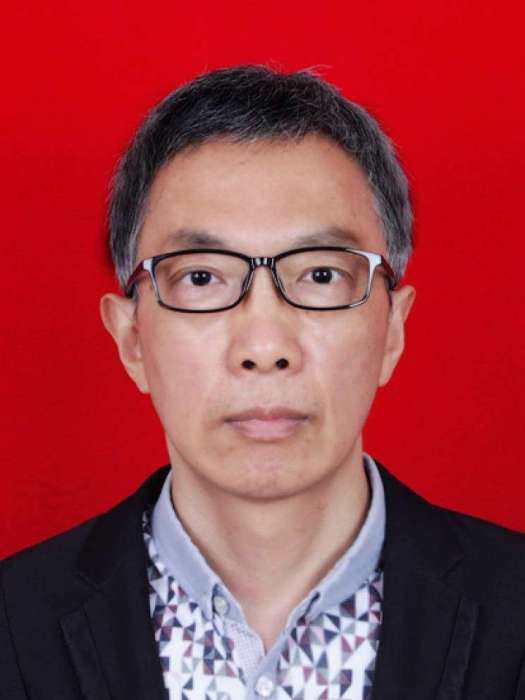 王崢(仙桃市林業事業發展中心二級主任科員) 王崢(仙桃市林業事業發展中心二級主任科員)