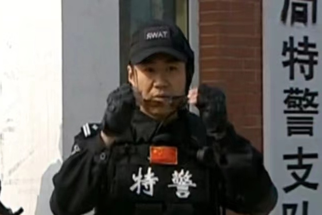 薛剛(軍旅劇《狙擊生死線》中的角色) 薛剛(軍旅劇《狙擊生死線》中的角色)