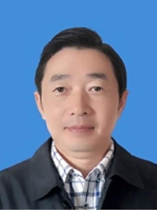 唐坤(鹽城高新技術產業開發區管委會副主任、黨工委委員) 唐坤(鹽城高新技術產業開發區管委會副主任、黨工委委員)