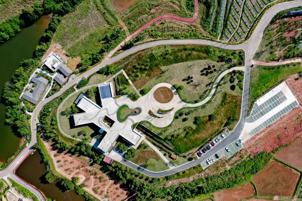 板凳埡村(四川省南充市順慶區瀠溪街道下轄村) 板凳埡村(四川省南充市順慶區瀠溪街道下轄村)