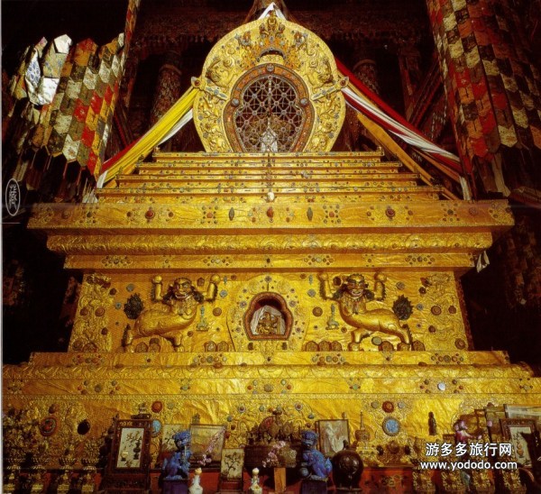 十三世達賴喇嘛靈塔殿