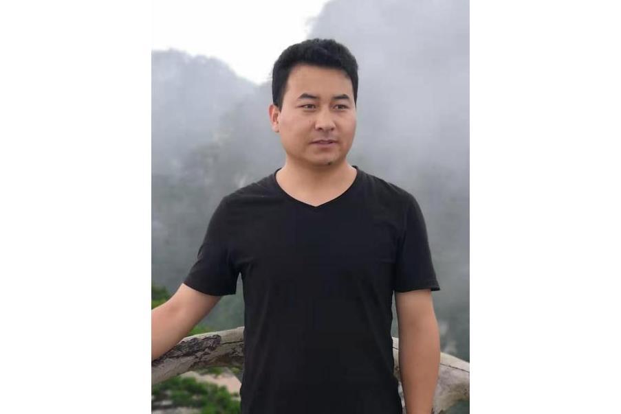 張廷青 張廷青