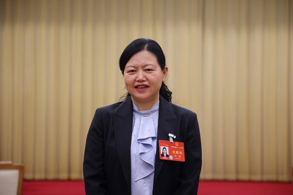杜薇(第十四屆全國人大代表)