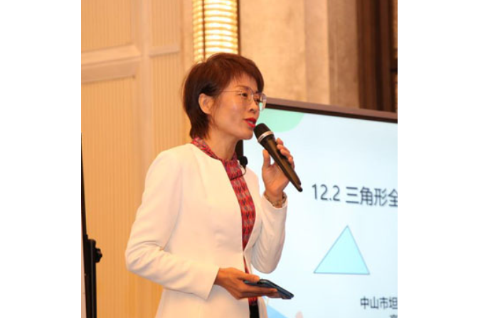 高艷玲(中山市坦洲實驗中學校長) 高艷玲(中山市坦洲實驗中學校長)