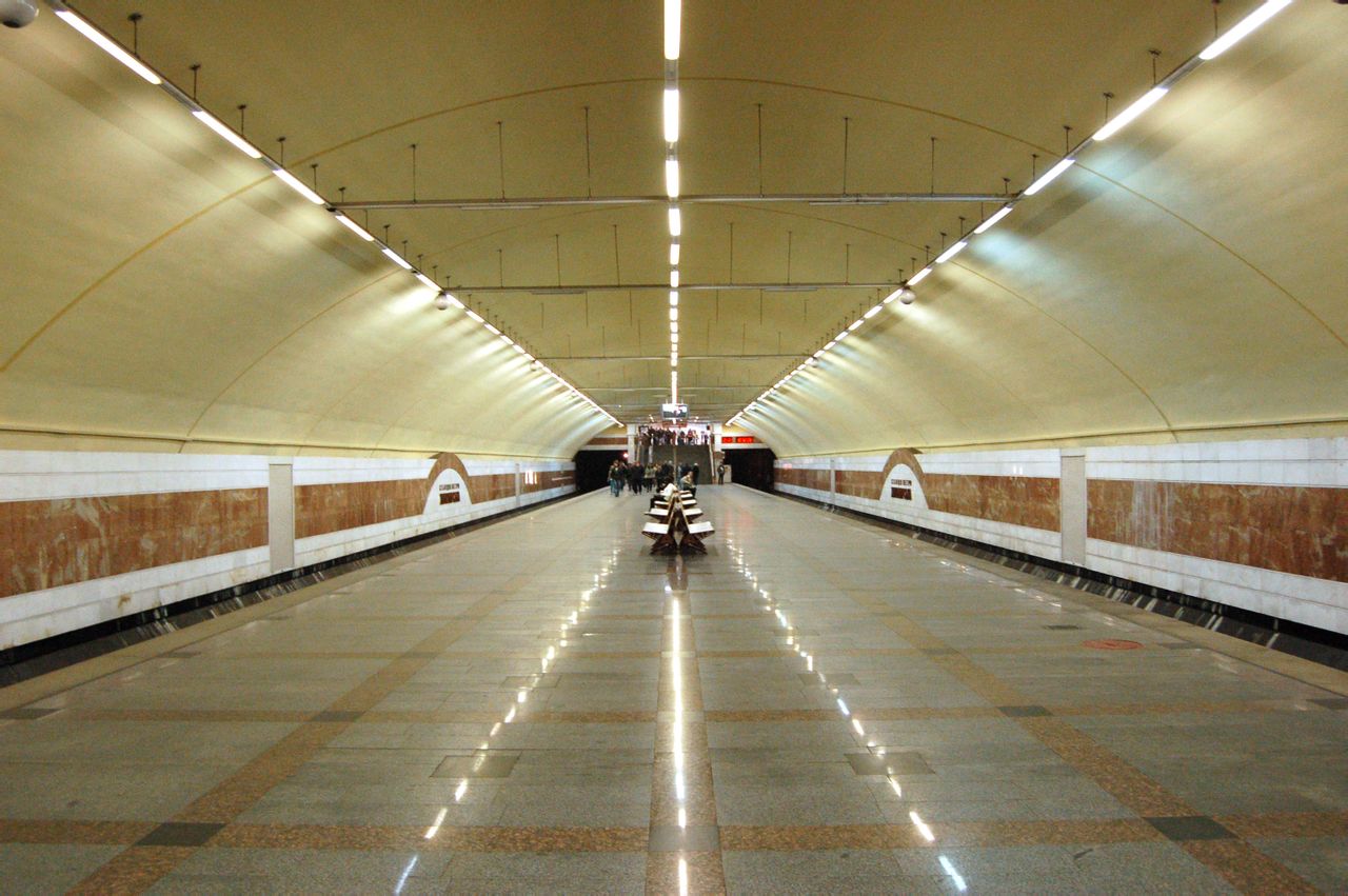 一號線（紅線）日托米爾站