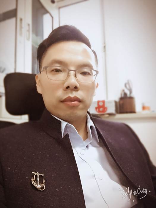 曾謙(贛州民生拍賣有限公司總經理)