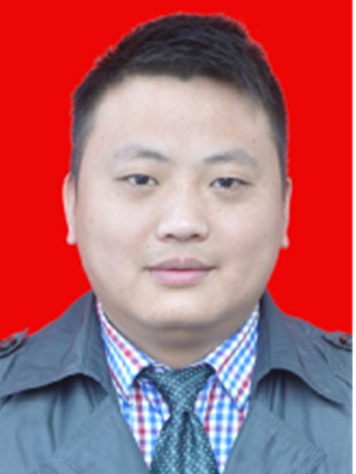 何焱庭 何焱庭