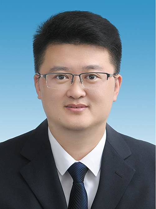 夏凡(山東省濰坊市住建局黨組成員、人事科科長) 夏凡(山東省濰坊市住建局黨組成員、人事科科長)