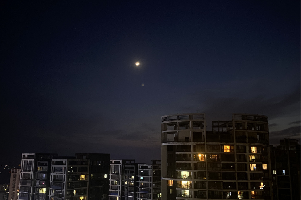 行星伴月 行星伴月
