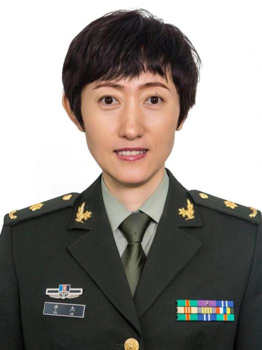 於傑(腫瘤醫學部派駐第一醫學中心腫瘤中心副主任、主任醫師) 於傑(腫瘤醫學部派駐第一醫學中心腫瘤中心副主任、主任醫師)