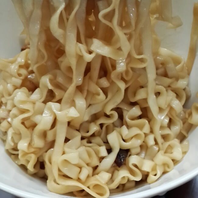 醬油撈麵 醬油撈麵