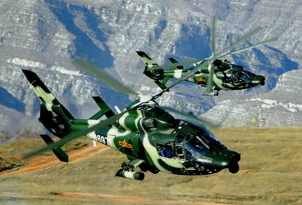 陸航直-9WA戰術攻擊武裝直升機在軍演中