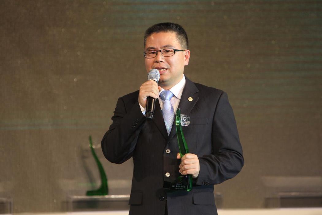 邱運平(深圳市仙湖植物園工會主席) 邱運平(深圳市仙湖植物園工會主席)