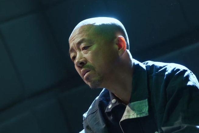 王西(懸疑職業劇《燃罪》中的角色) 王西(懸疑職業劇《燃罪》中的角色)