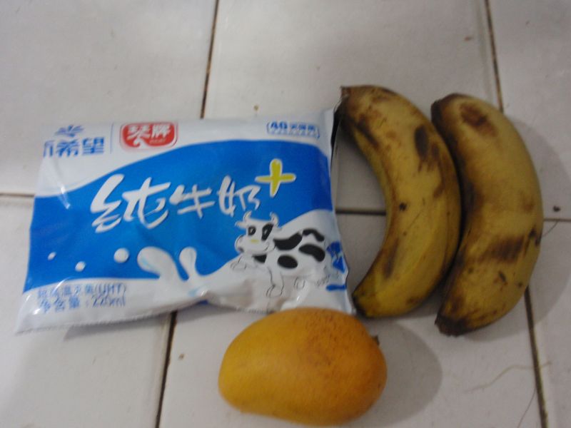 芒果香蕉奶昔