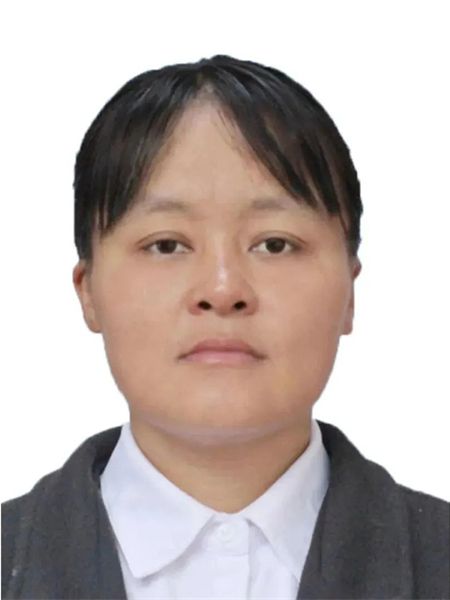 李玲(第十四屆全國人大代表,雲南省普洱市寧洱縣磨黑鎮芭蕉林村委會副主任) 李玲(第十四屆全國人大代表,雲南省普洱市寧洱縣磨黑鎮芭蕉林村委會副主任)