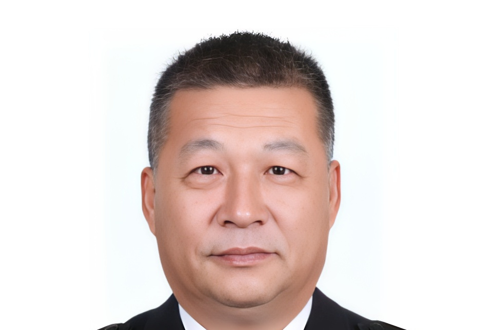 馬鋒(寧夏回族自治區監獄管理局黨委委員、副局長,二級巡視員) 馬鋒(寧夏回族自治區監獄管理局黨委委員、副局長,二級巡視員)