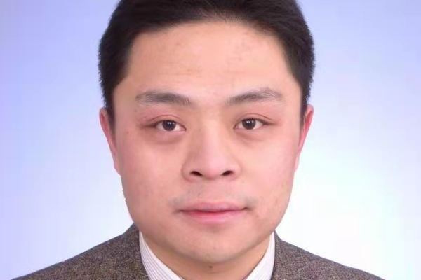 李奇(內蒙古自治區烏蘭察布市化德縣委常委、政府副縣長) 李奇(內蒙古自治區烏蘭察布市化德縣委常委、政府副縣長)