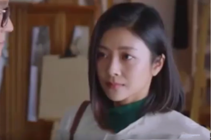 楊怡(年代情感劇《綻放吧,百合》中角色) 楊怡(年代情感劇《綻放吧,百合》中角色)