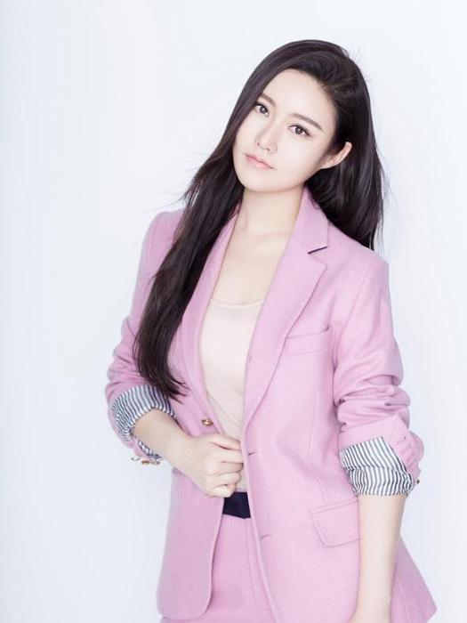 陳琪(青年花腔女高音、中國內地歌唱演員) 陳琪(青年花腔女高音、中國內地歌唱演員)