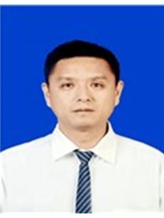 陳龍(安徽省銅陵市人力資源和社會保障局副局長、黨組成員) 陳龍(安徽省銅陵市人力資源和社會保障局副局長、黨組成員)