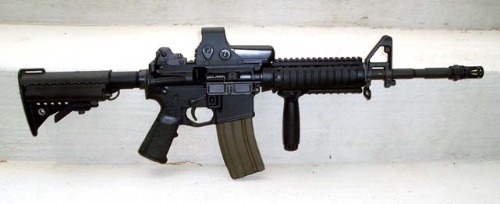 美國陸軍AR-15/M16突擊步槍