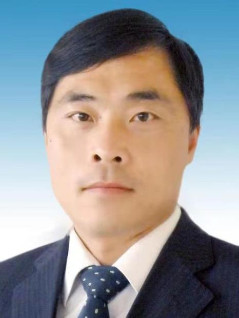 張清華(山東省泰安市岱嶽區市場監督管理局黨組書記、局長) 張清華(山東省泰安市岱嶽區市場監督管理局黨組書記、局長)