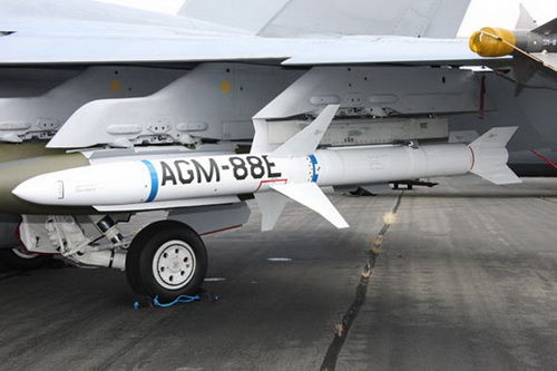 美國AGM-88E反輻射飛彈