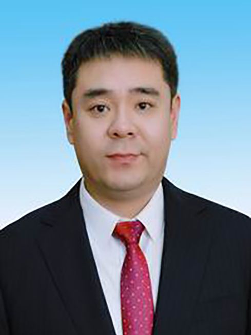 張恩澤(黑龍江省雙鴨山市寶山區委副書記、二級調研員) 張恩澤(黑龍江省雙鴨山市寶山區委副書記、二級調研員)