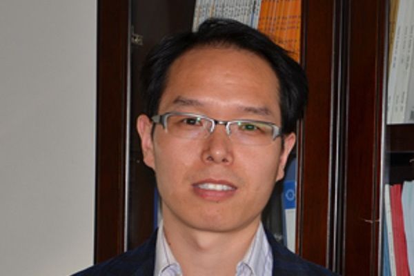 李福偉