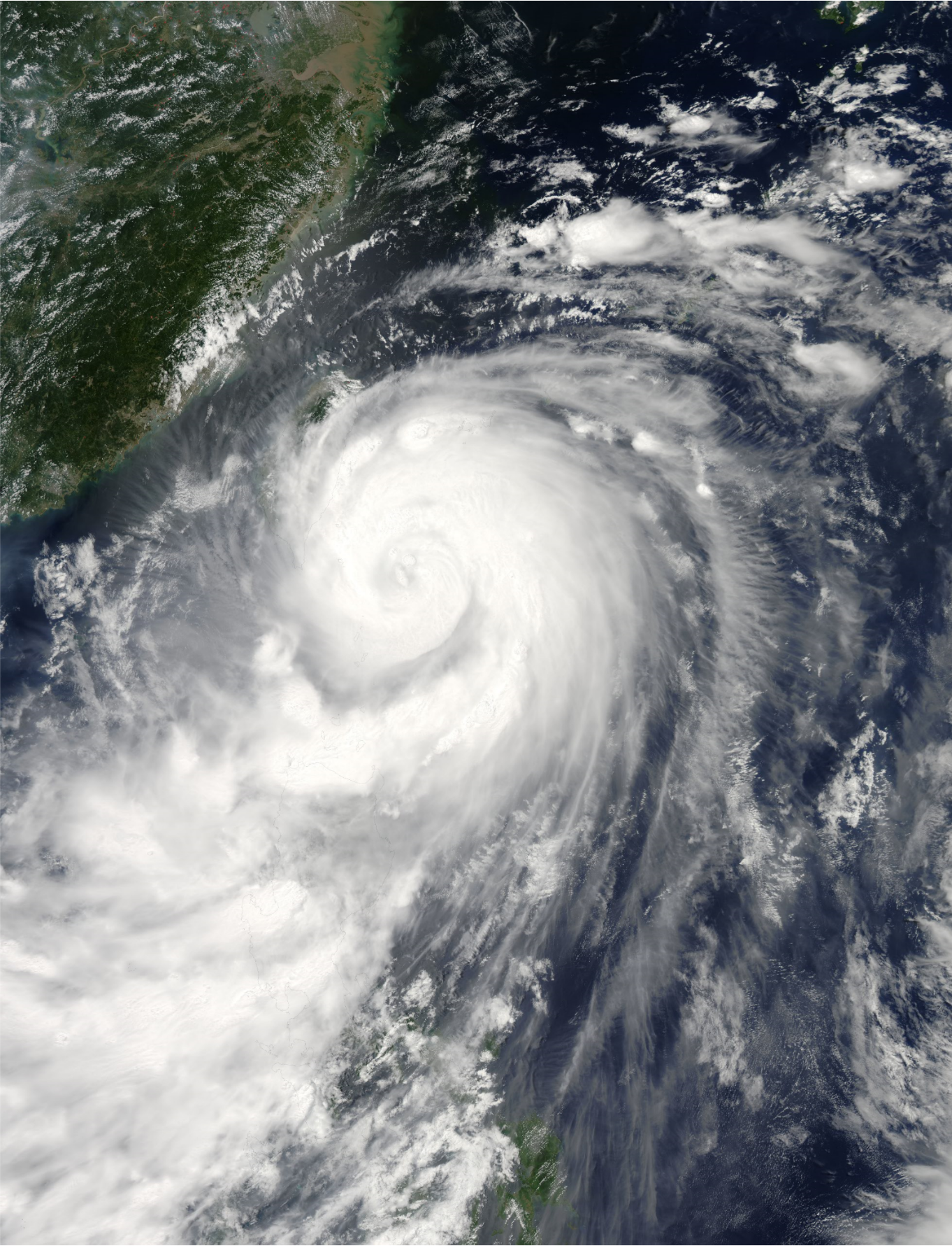 颱風麥德姆(2014年第10號強颱風)