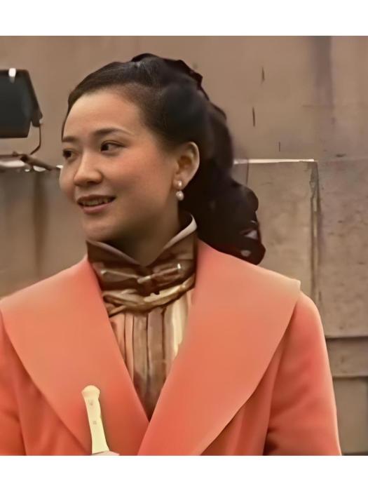 長安(年代劇《金鎖記》中的角色，由付瑤飾演)
