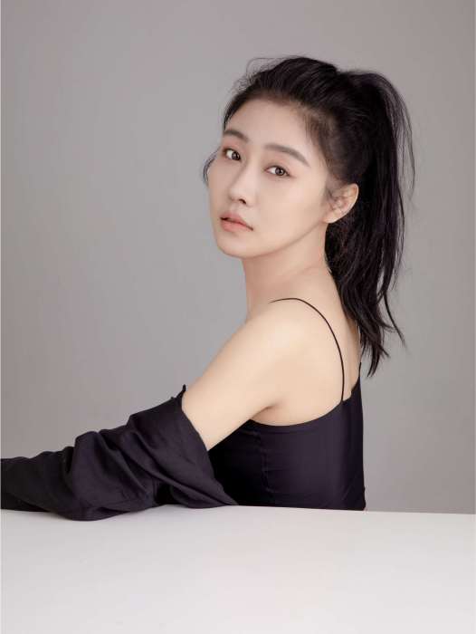 毛妮(中國內地女演員) 毛妮(中國內地女演員)