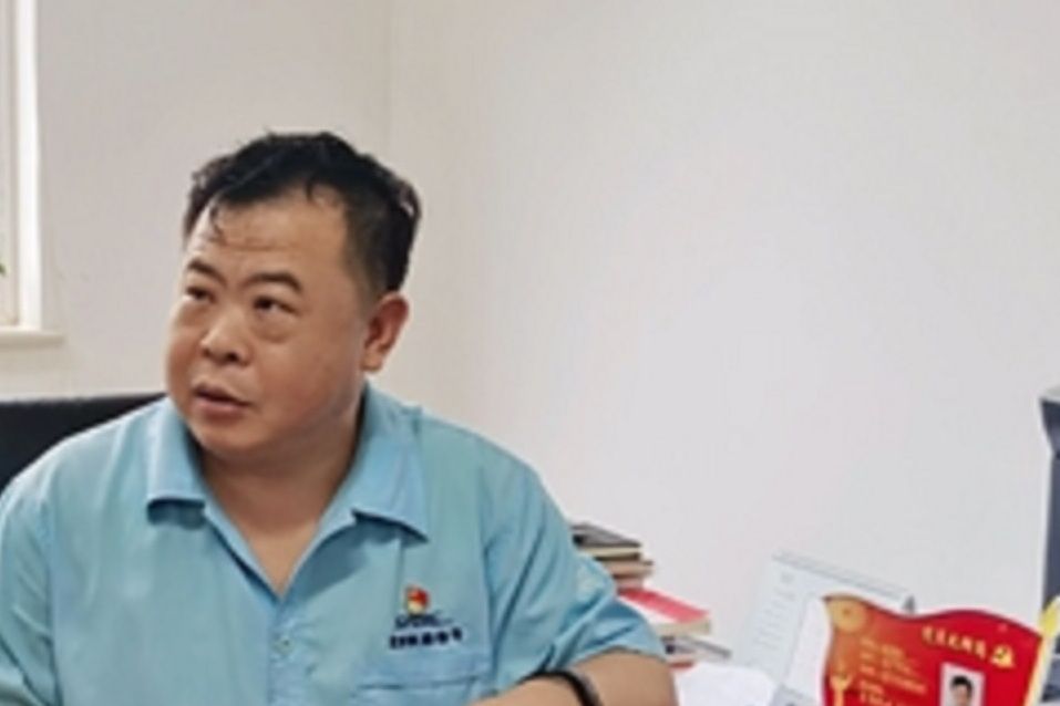 吳學東(北京鐵路信號公司生產中心第二黨支部書記) 吳學東(北京鐵路信號公司生產中心第二黨支部書記)